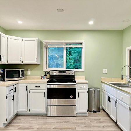 Cayuga Lake Cottage With Private Lake Access Washingtonville Zewnętrze zdjęcie